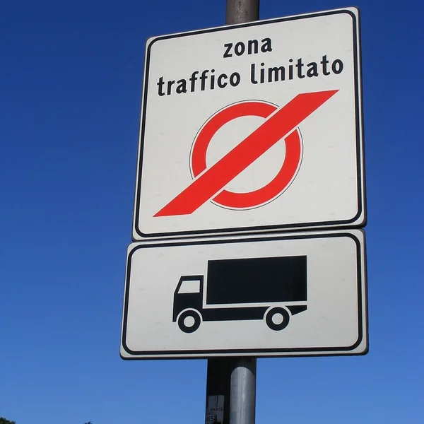 Zona traffico signs in Italy